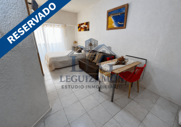 Monoambiente en Pinamar a 50 Metros del Mar con Balcon